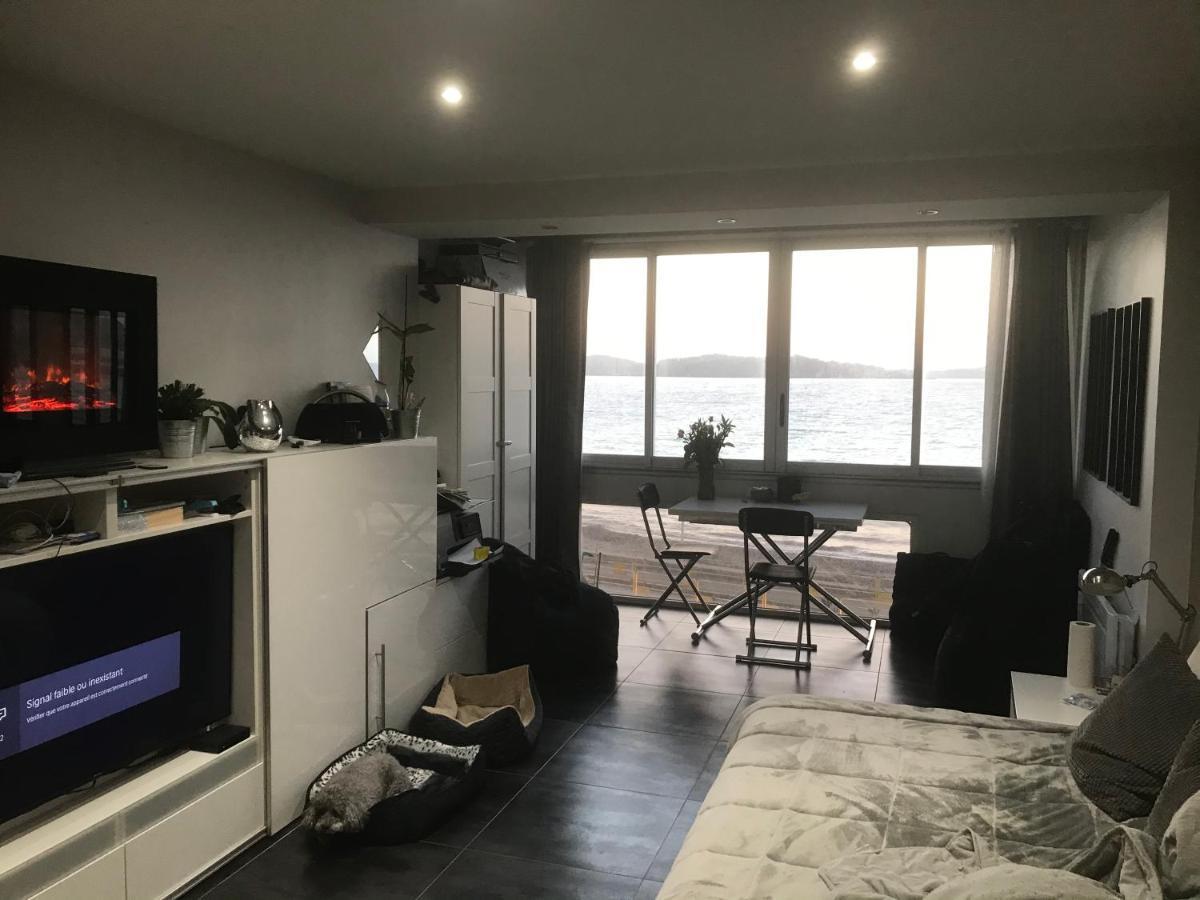 Ferienwohnung T2 Les Pieds Dans L Eau Vue Mer Six-Fours-les-Plages Exterior foto